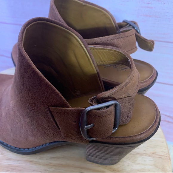 Lucky‎ Brand Leather Slingback Heel Block Size7.5M - Picture 2 of 12